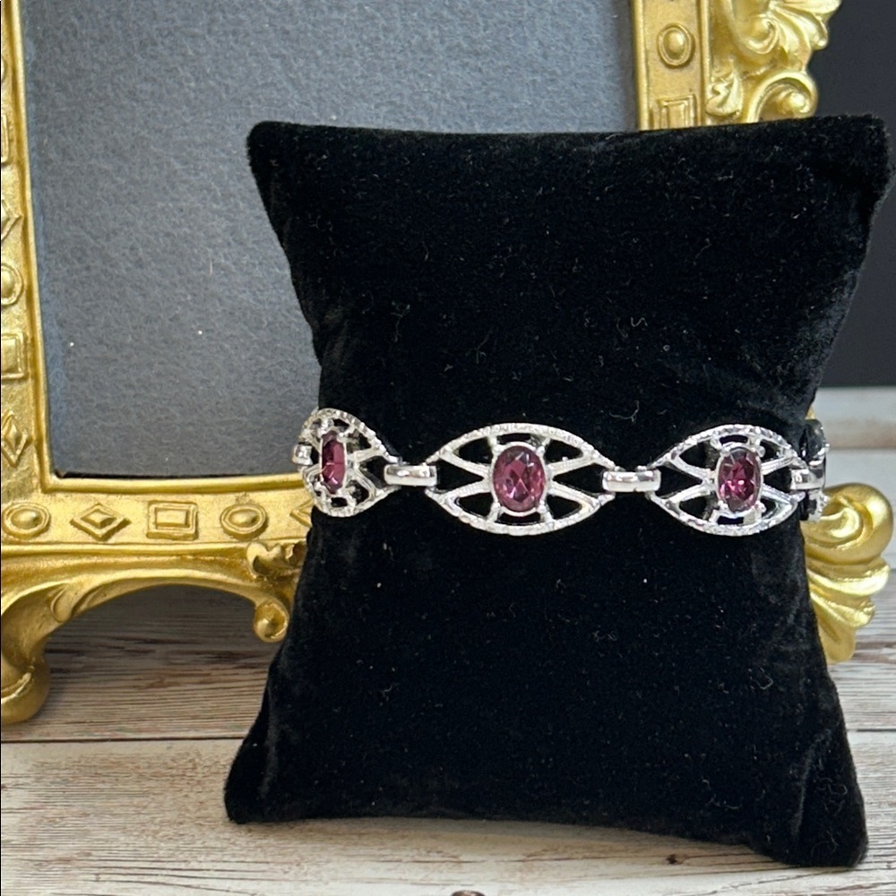 Vintage Sarah Coventry hammered chainlink bracelet  purple oval rhinestones